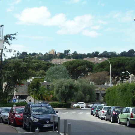 Joli Studio Calme Avec Terrasse Διαμέρισμα Νίκαια Εξωτερικό φωτογραφία