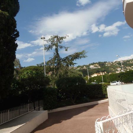 Joli Studio Calme Avec Terrasse Διαμέρισμα Νίκαια Εξωτερικό φωτογραφία
