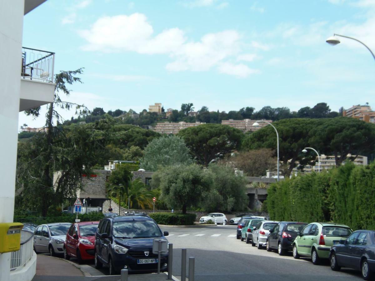 Joli Studio Calme Avec Terrasse Διαμέρισμα Νίκαια Εξωτερικό φωτογραφία